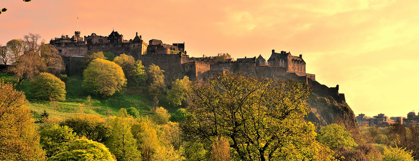 Look at Edinburgh Castle